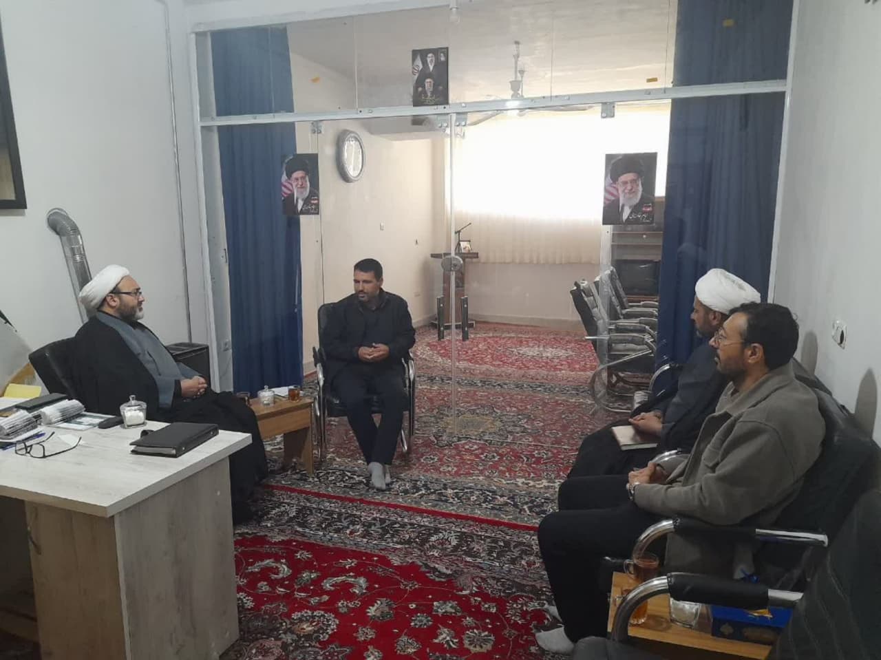 بسیج عمومی برای جمع‌آوری زکات در شهرستان جوین؛ نشست هم‌اندیشی کمیته امداد و امام جمعه